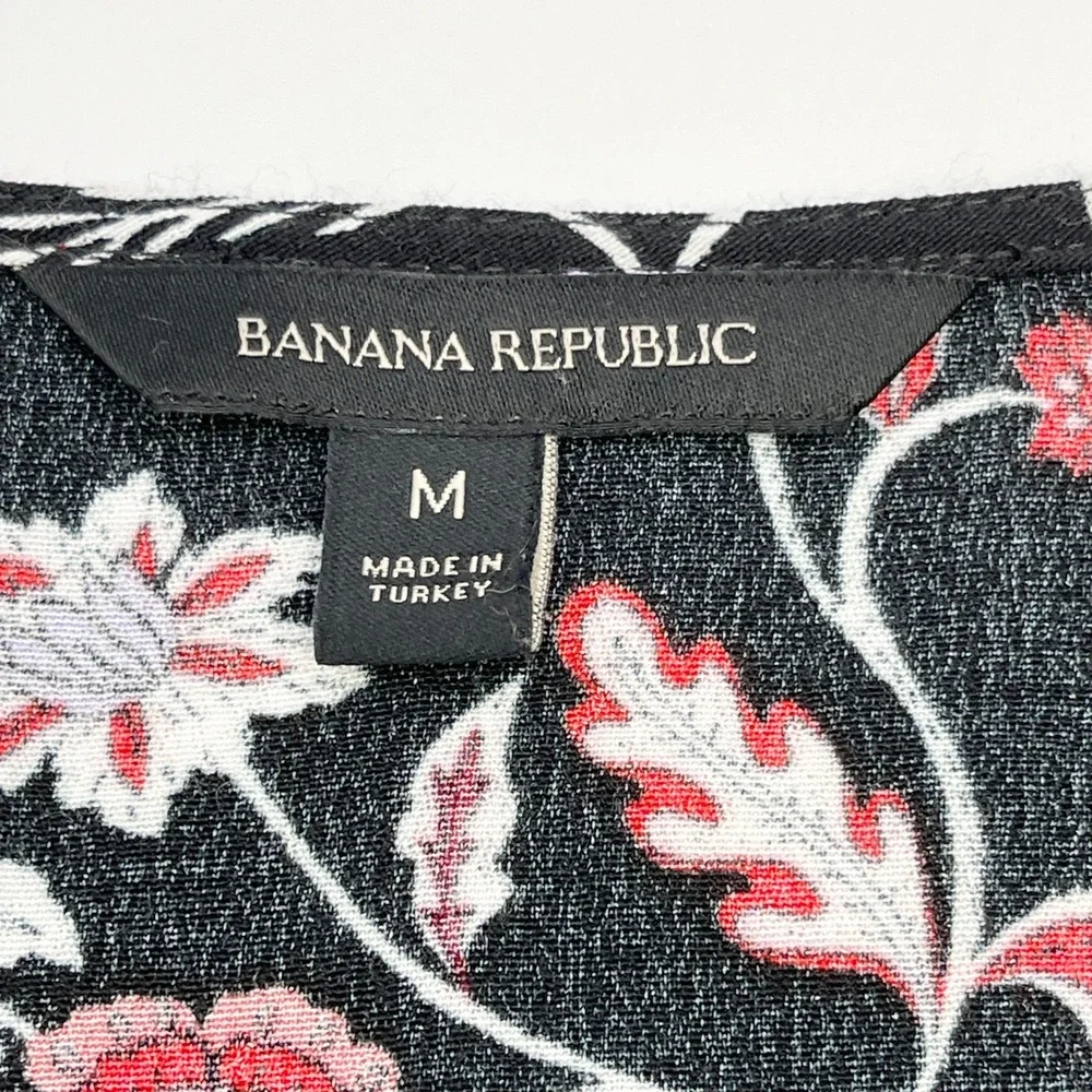 Banana Republic Womens Floral Wrap Top Size M Peplum Flowy Boho Romantic Cottage